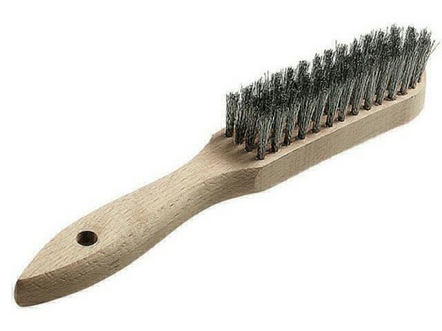 Brosse Manche Bois 4 Rangs Inox 0,30MM